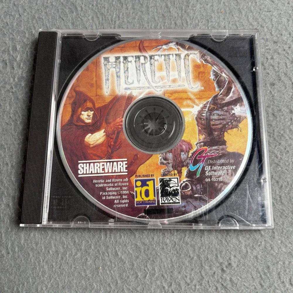 Heretic Shareware PC CD-ROM 1994 id Software Raven Software Vintage Game Disc